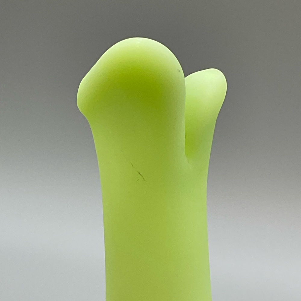 Fenton Water Lily Swung Footed Bud Vase Uranium Custard Satin Glass - Picture 6 of 13